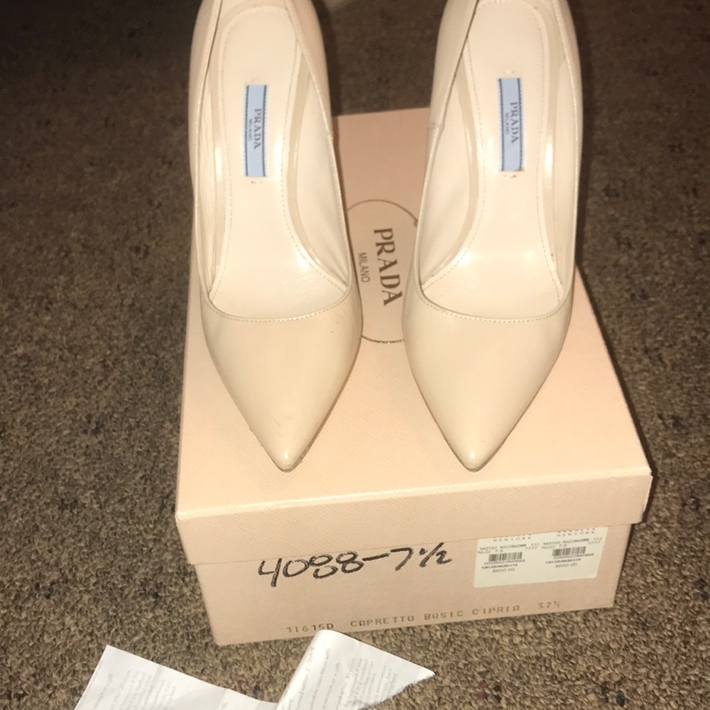 Prada nude pumps